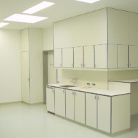Lower and upper cabinets